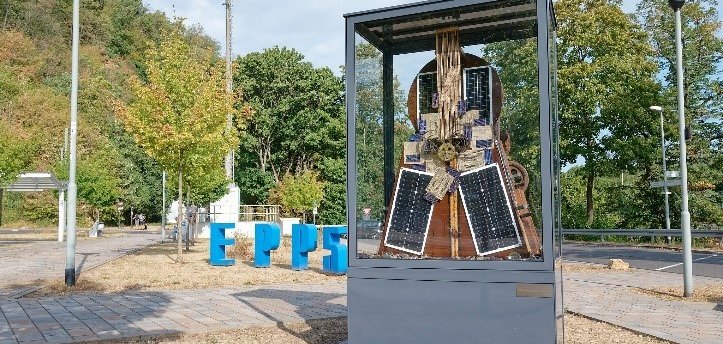 Hommage an das Künstlerpaar von Kai Wolf am Stadtbahnhof